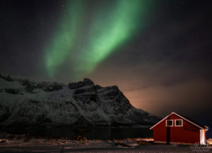 Barn and Polar Light3