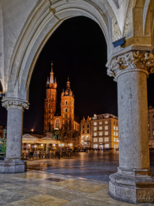 Krakow main square at night